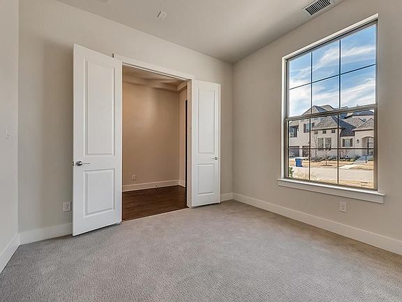 4th image of 10658 Smarty Jones St