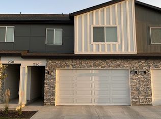 226 E 550 N, Providence, UT 84332
