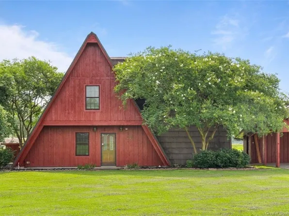 18080 Ledoux St, Jennings, LA 70546