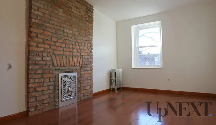 Rented by UpNext Real Estate | media 29