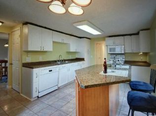 613 6th St E, Northfield, MN 55057