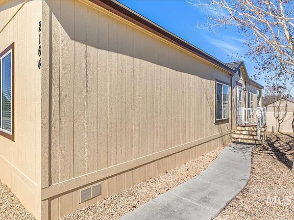 4th image of 2164 Blue Spruce Ln Unit 194