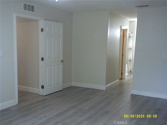 4th image of 5469 Palm Ave