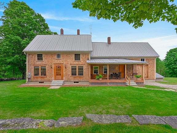 5th image of 136 Frost Hill Road