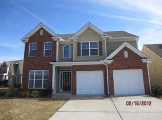 1707 Balvaird Dr, Lawrenceville, GA 30045