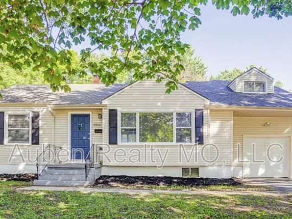 9902 E 34th St S, Independence, MO 64052