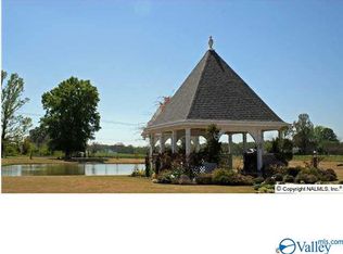 2800 Turtle Pond Ln SW, Hartselle, AL 35640