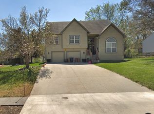1419 E 76th Ter, Kansas City, MO 64131