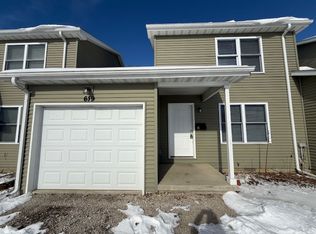 619 E Dodge St APT B, Farmer City, IL 61842
