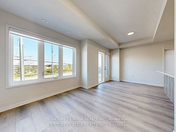 4th image of 52 Matawin Ln