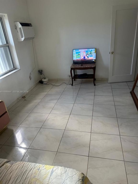 16300 NW 19th Ct, Miami Gardens, FL - View 6
