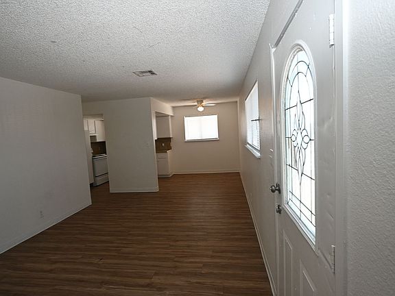 3rd image of 2301 Stewart Ave #C