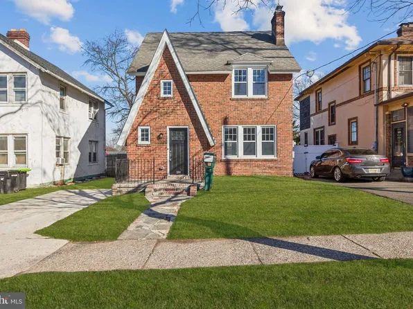 244 Parkway Ave, Ewing, NJ 08618