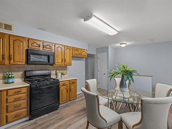 5th image of 1319 Coppergate Ln
