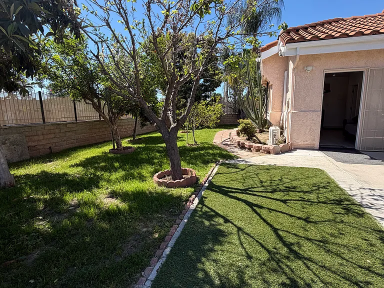 17557 W Saticoy St #17557 — Photo 9