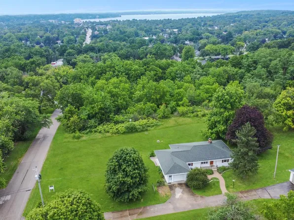 N3201 Williams STREET, Lake Geneva, WI 53147