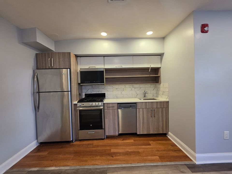 1st image of 53 Jewett Ave #G