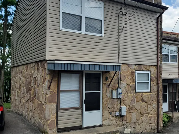 105 Harlan Ct #1, Beckley, WV 25801