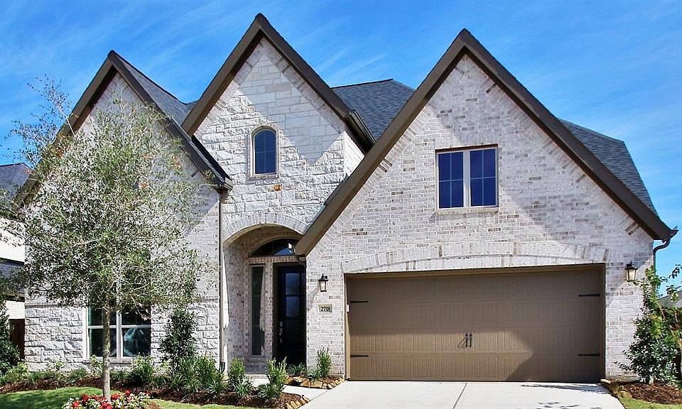 1st image of 2718 Country Ln