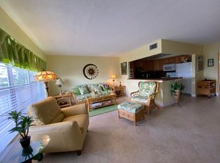311 Wellington Dr E #D, West Palm Beach, FL 33417