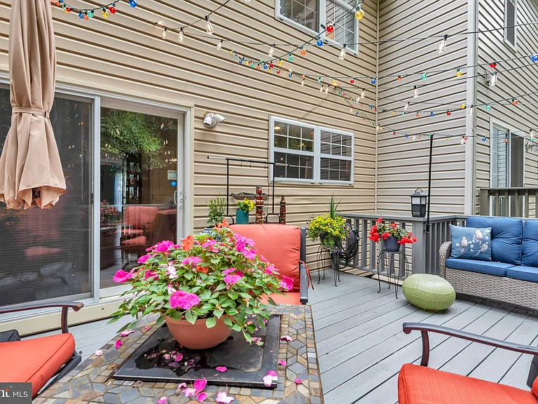 103 Quiet Waters Pl — Photo 34