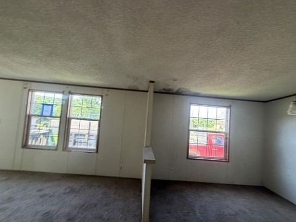 3rd image of 94 Holly St