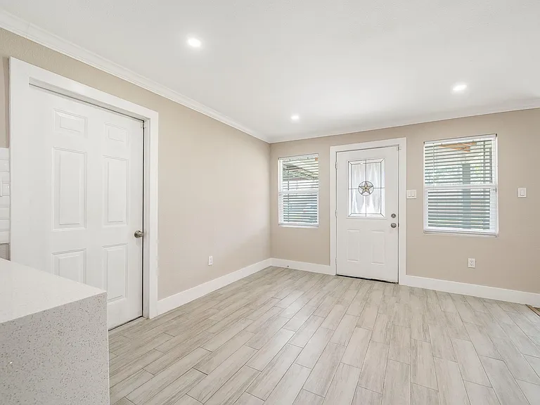 2222 Peppermill Rd — Photo 7