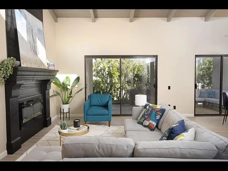 1150 E Palm Canyon Dr #16 — Photo 3