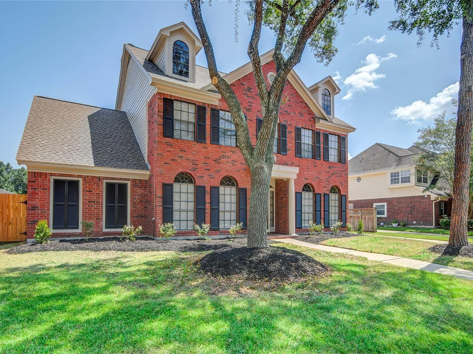 4 bed, 3.5 bath, 3218 sqft, $3,500 — Photo 4