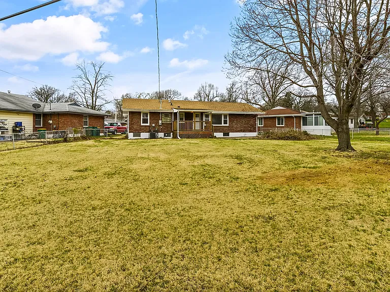 1201 Billings Dr — Photo 3