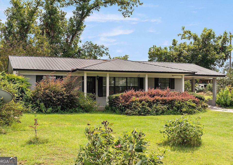1st image of 27 Patricia Ln