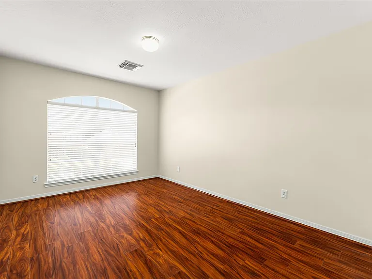 4111 Surreydon Dr — Photo 26