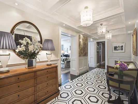 Sold by Sotheby's International Realty | media 6