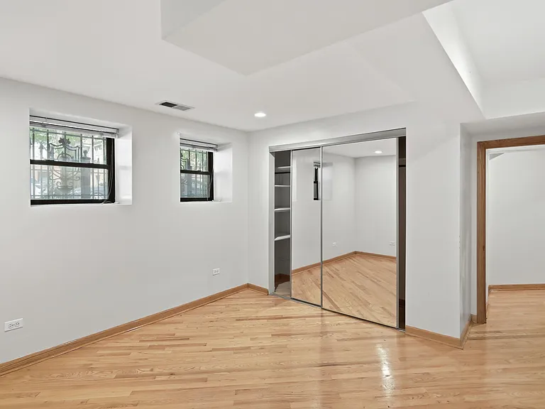 Woodlawn Commons Apartments — Photo 16