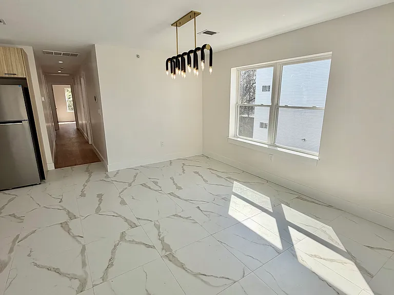 418 Avon Ave #3 — Photo 7