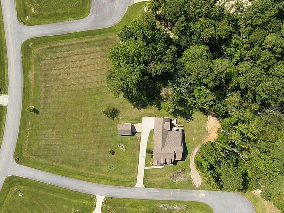 2nd image of 53 W West Point Court