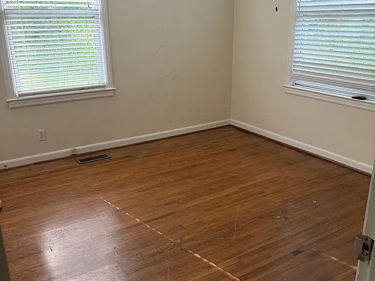 890 Battery Ln #A — Photo 5