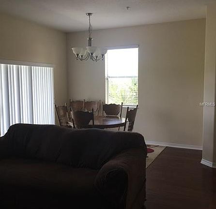 4th image of 1229 Priory Cir #8