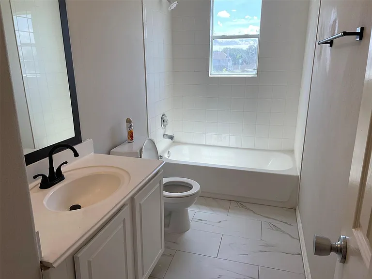 12418 Sunlit Wood Way — Photo 9