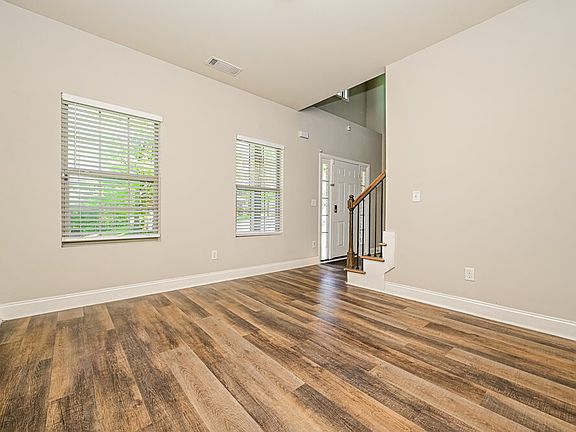 5th image of 11040 Southwood Dr