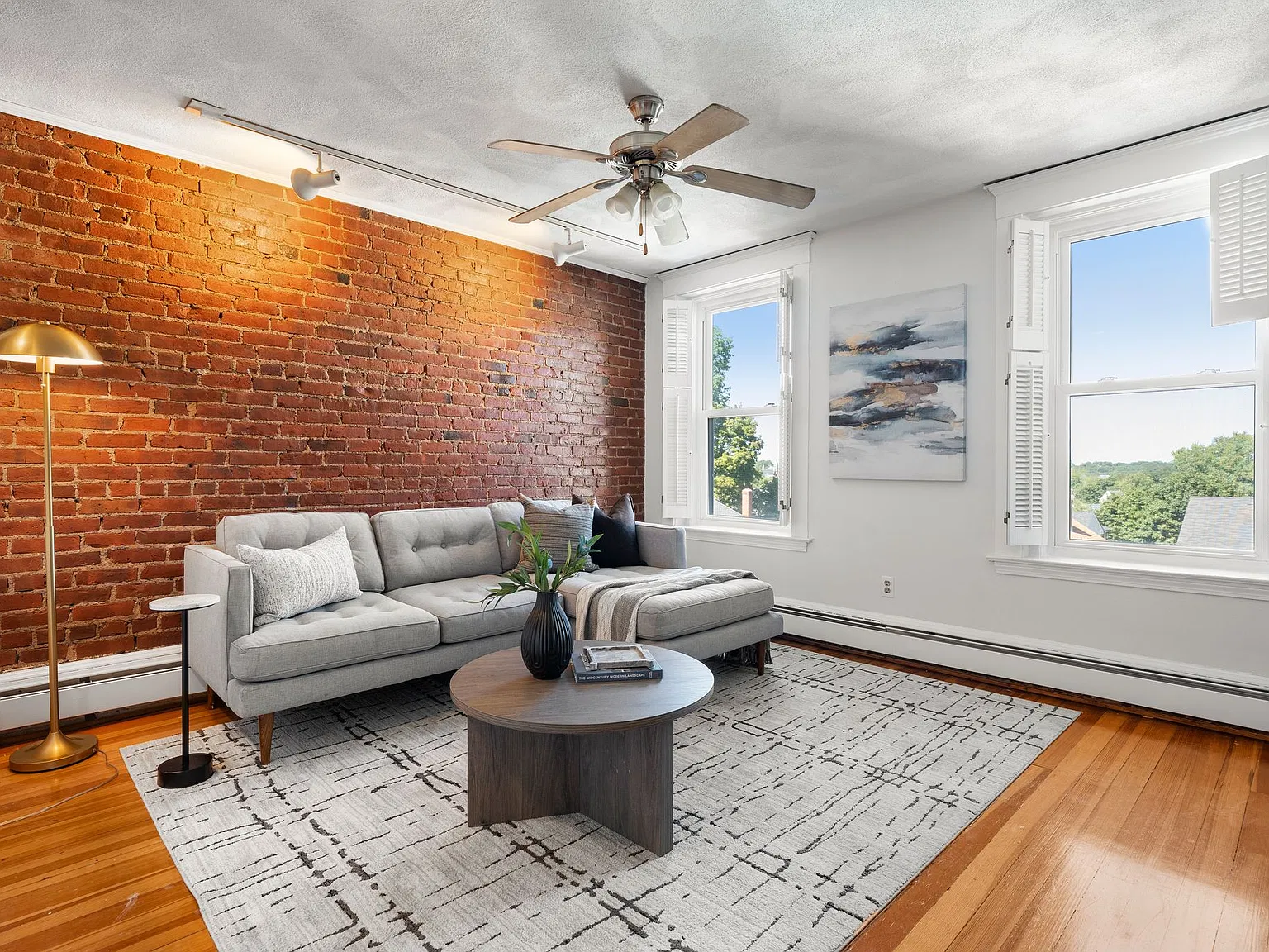 2 bed, 980 sqft, $3,100 — Photo 2