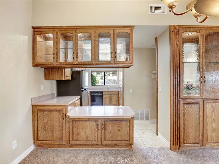 8024 Valle Vista Dr — Photo 7