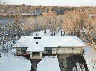 49 Weimar Ct, Appleton, WI 54915