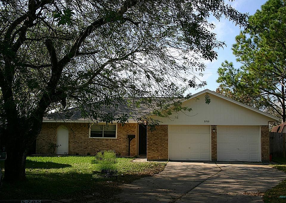1st image of 5705 Apple Springs Dr
