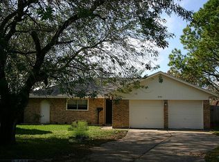 5705 Apple Springs Dr, Pearland, TX 77584