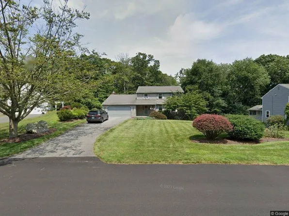 144 Pine Tree Cir, North Kingstown, RI 02852