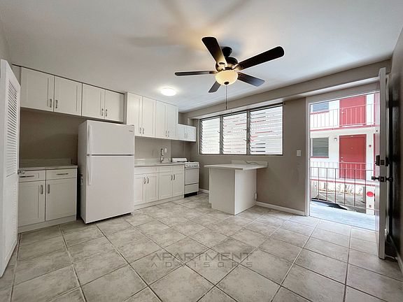 5th image of 2543 Kuhio Ave #203