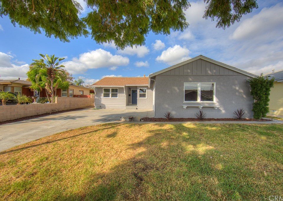 1st image of 10921 La Serna Dr