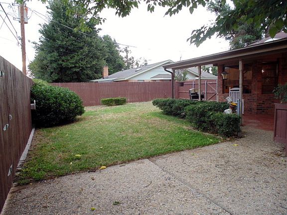 3rd image of 3610 Jordan Ave