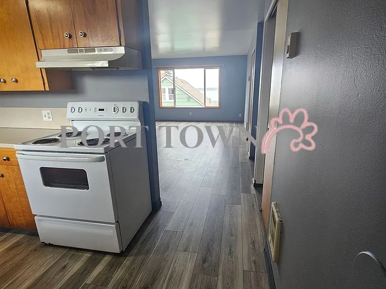 616 Agate St — Photo 6